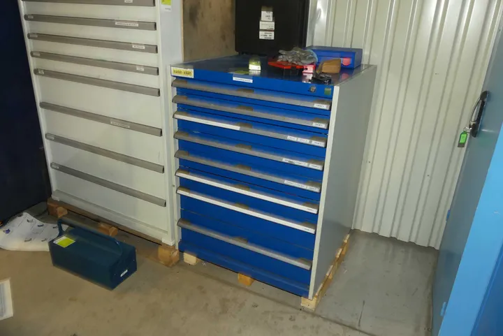 KAISER+KRAFT - Werkstattschrank, mit Inhalt Maße in cm ca. 80 x 75 x 100